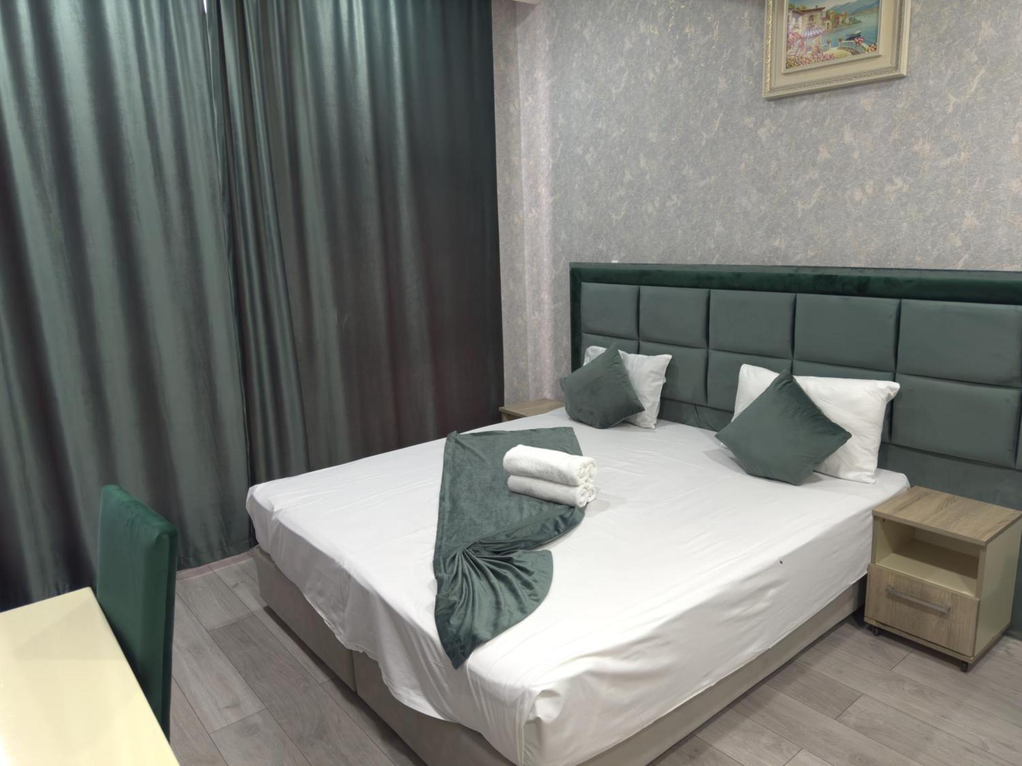 Eleon Hotel Baku Exterior photo